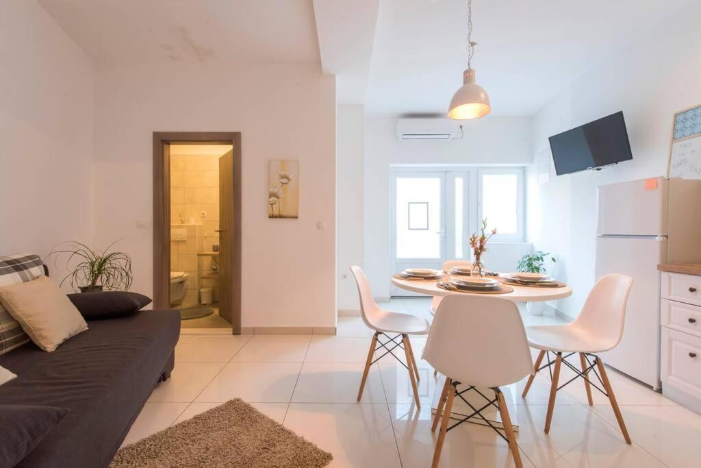Apartman M&S 1 Kali, Otok Ugljan Apartamento Exterior foto